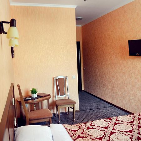 Hotel Dobrodiy Vinnytsia Exterior foto