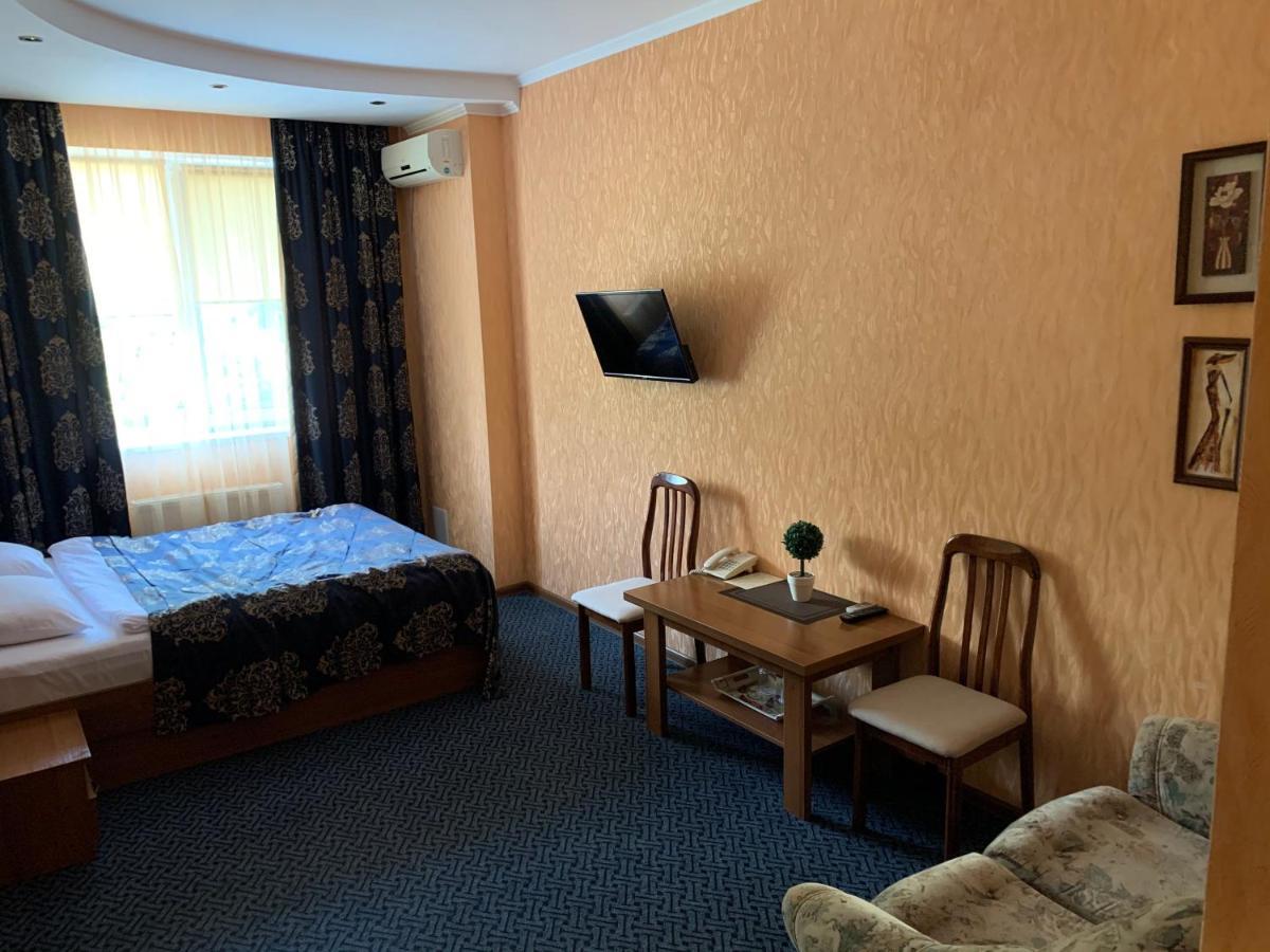 Hotel Dobrodiy Vinnytsia Exterior foto