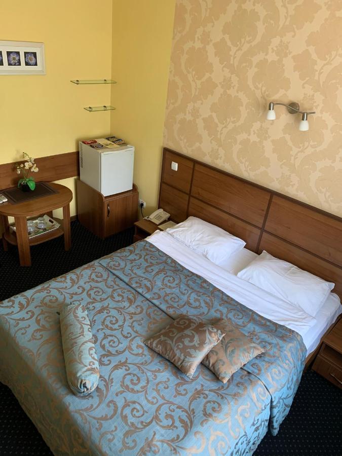 Hotel Dobrodiy Vinnytsia Exterior foto
