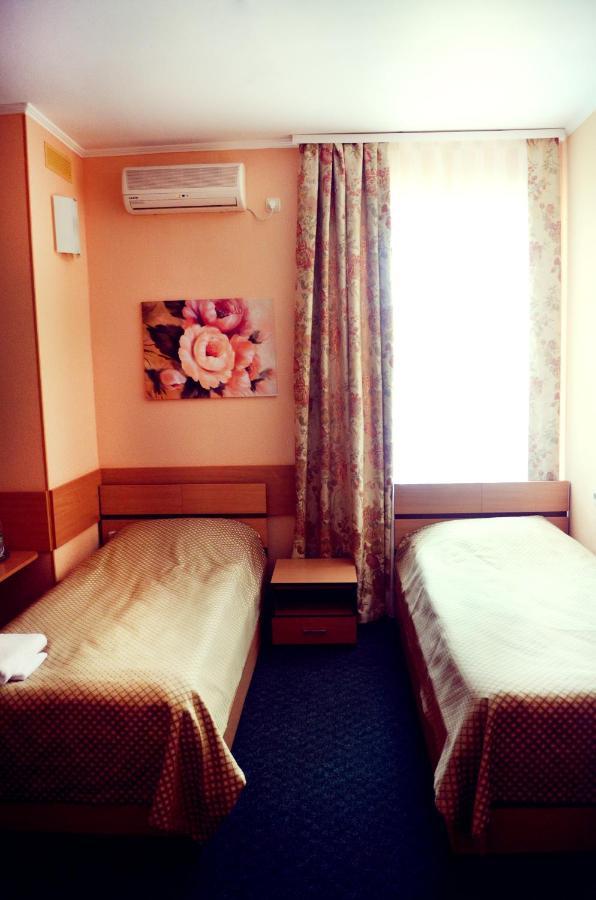 Hotel Dobrodiy Vinnytsia Exterior foto