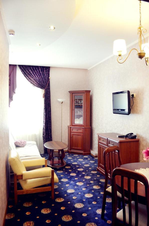 Hotel Dobrodiy Vinnytsia Exterior foto