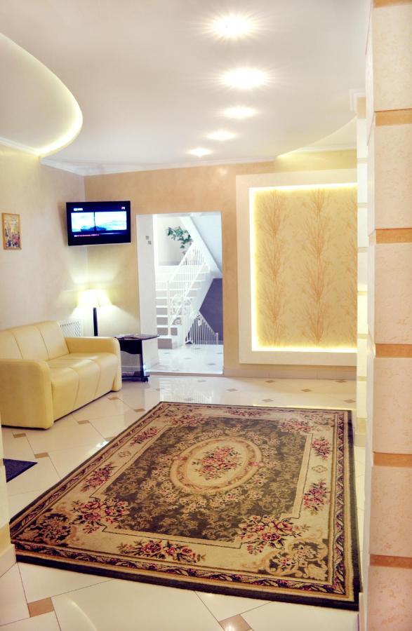 Hotel Dobrodiy Vinnytsia Exterior foto